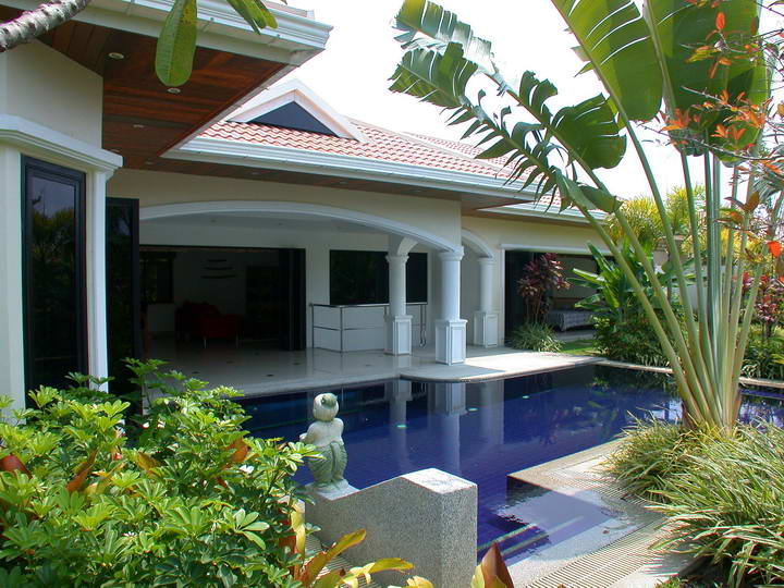 photo1
