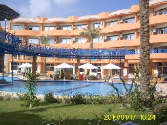 photo1